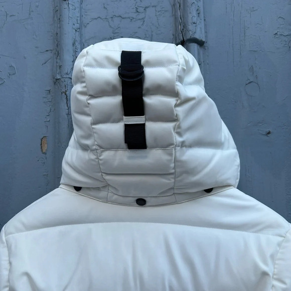 Moose Knuckles BNWOT Tracadie Down Jacket, size M - Picture 10 of 16